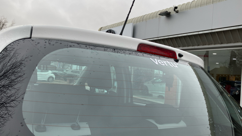 Toyota Yaris 1.5 Hybrid Icon Tech 5dr CVT Hybrid Hatchback